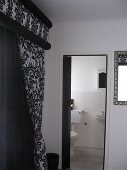 The House Guest house 3*