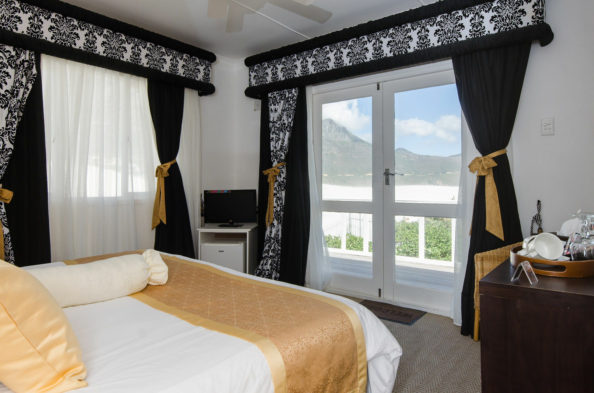 Guest house The House 3*